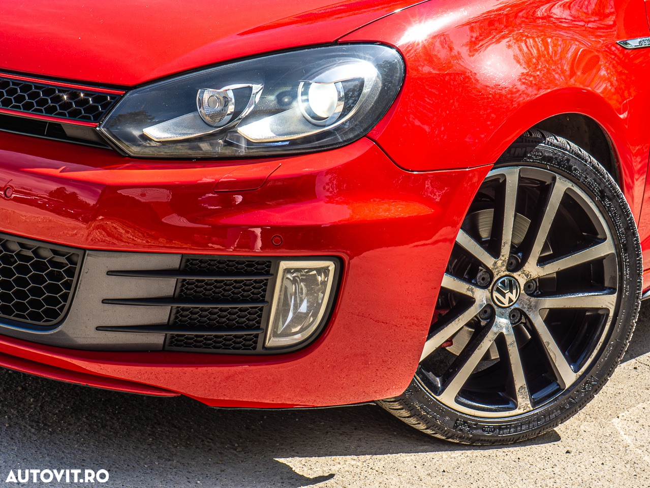 Volkswagen Golf 2.0 DPF GTD DSG - 23