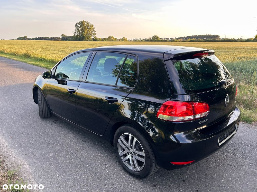 Volkswagen Golf 1.6 Comfortline - 4