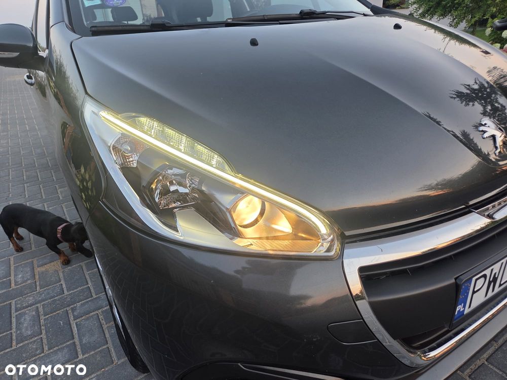 Peugeot 208 - 6