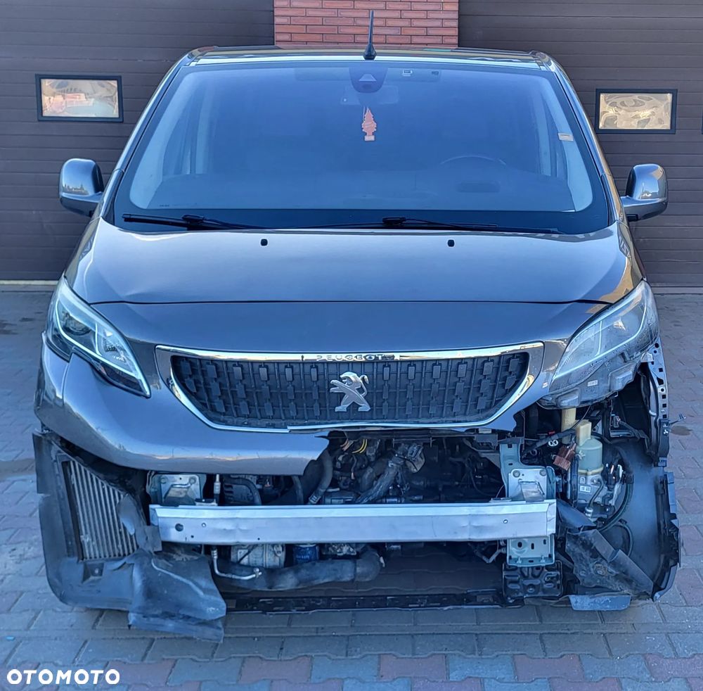 Peugeot Traveller - 3