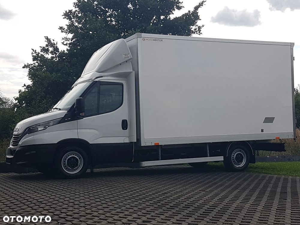 Iveco 35S16 KONTENER 8EP KLIMA 4,23x2,23x2,23 3,0-160KM DAILY KRAJOWY MANUAL 6-BIEGÓW - 37