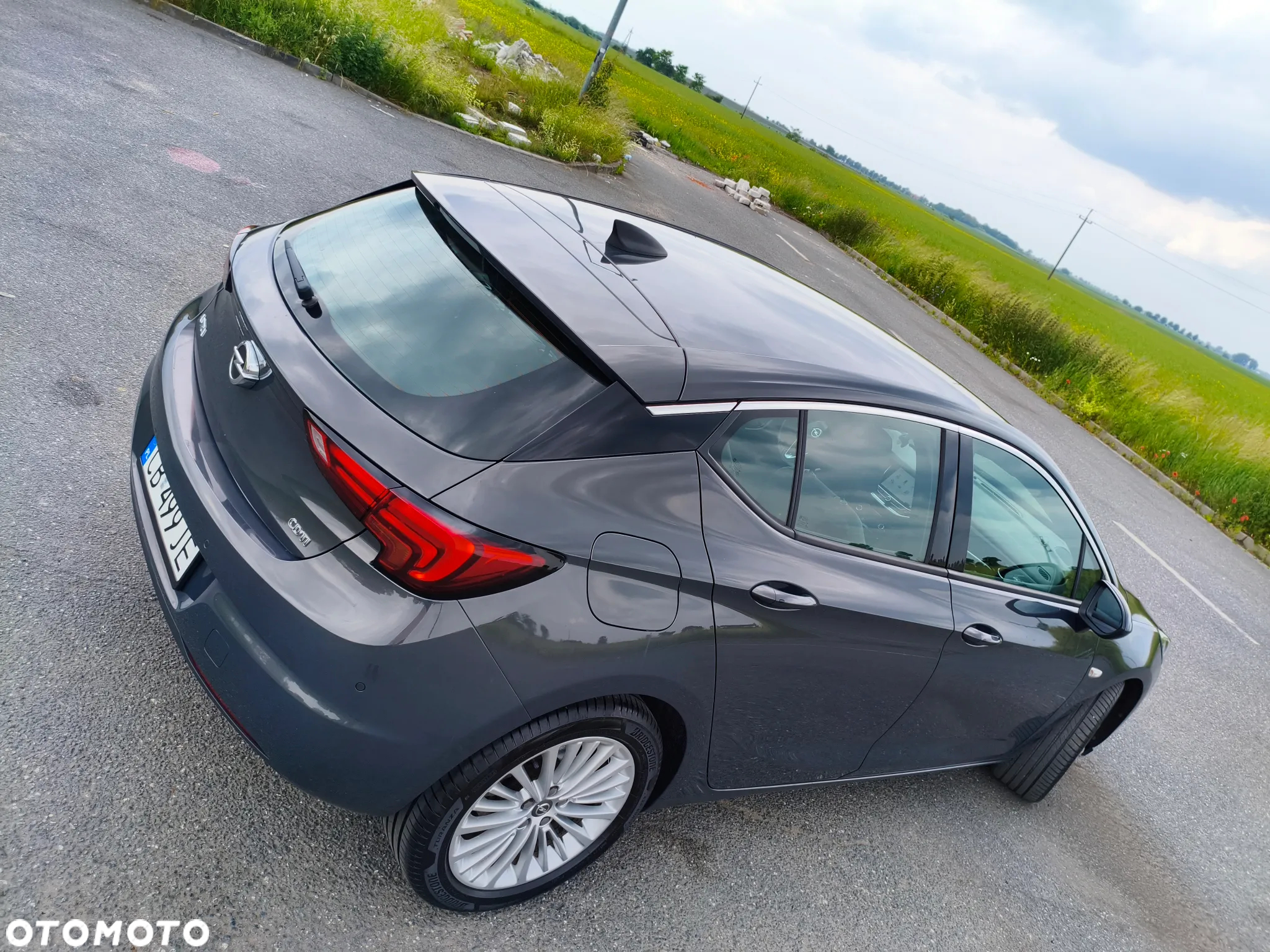 Opel Astra IV 1.6 CDTI Cosmo - 12