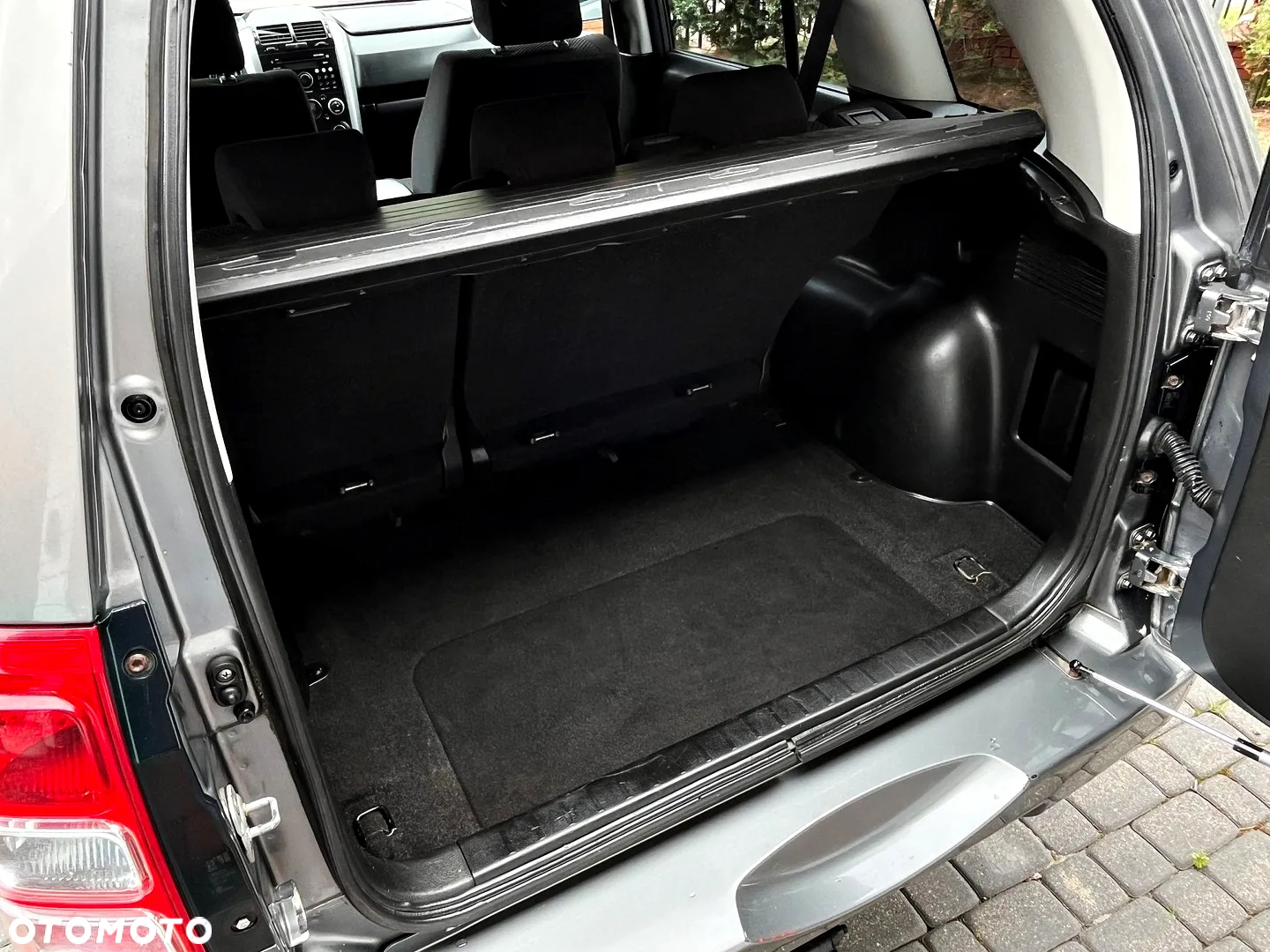 Suzuki Grand Vitara 1.9 DDiS Premium - 24