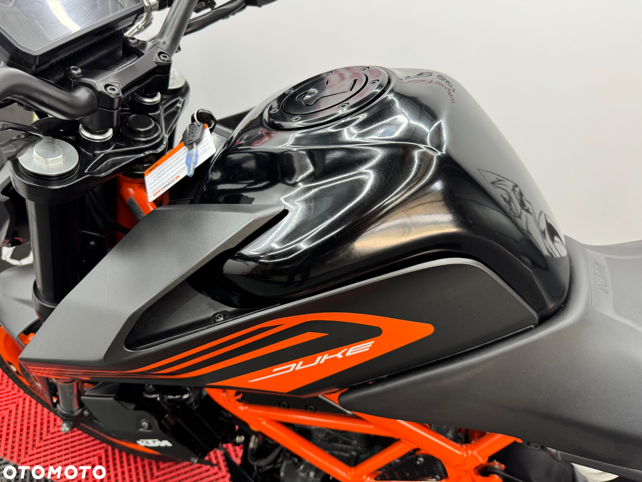 KTM Duke - 18