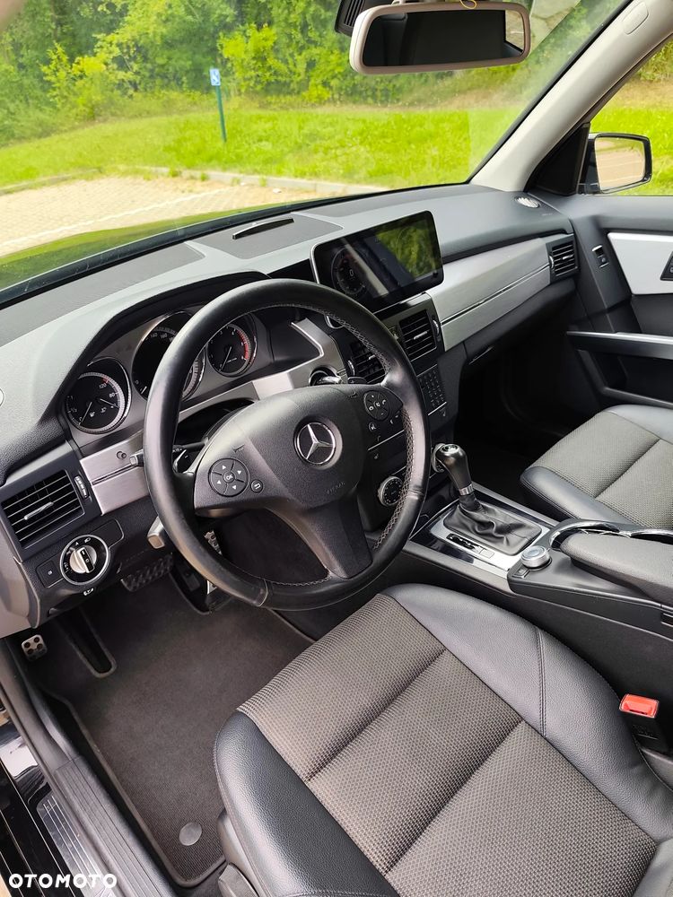 Mercedes-Benz GLK 220 CDI DPF 4Matic BlueEFFICIENCY 7G-TRONIC - 21