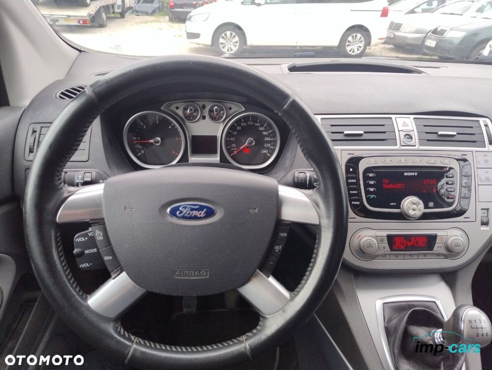 Ford Kuga - 7