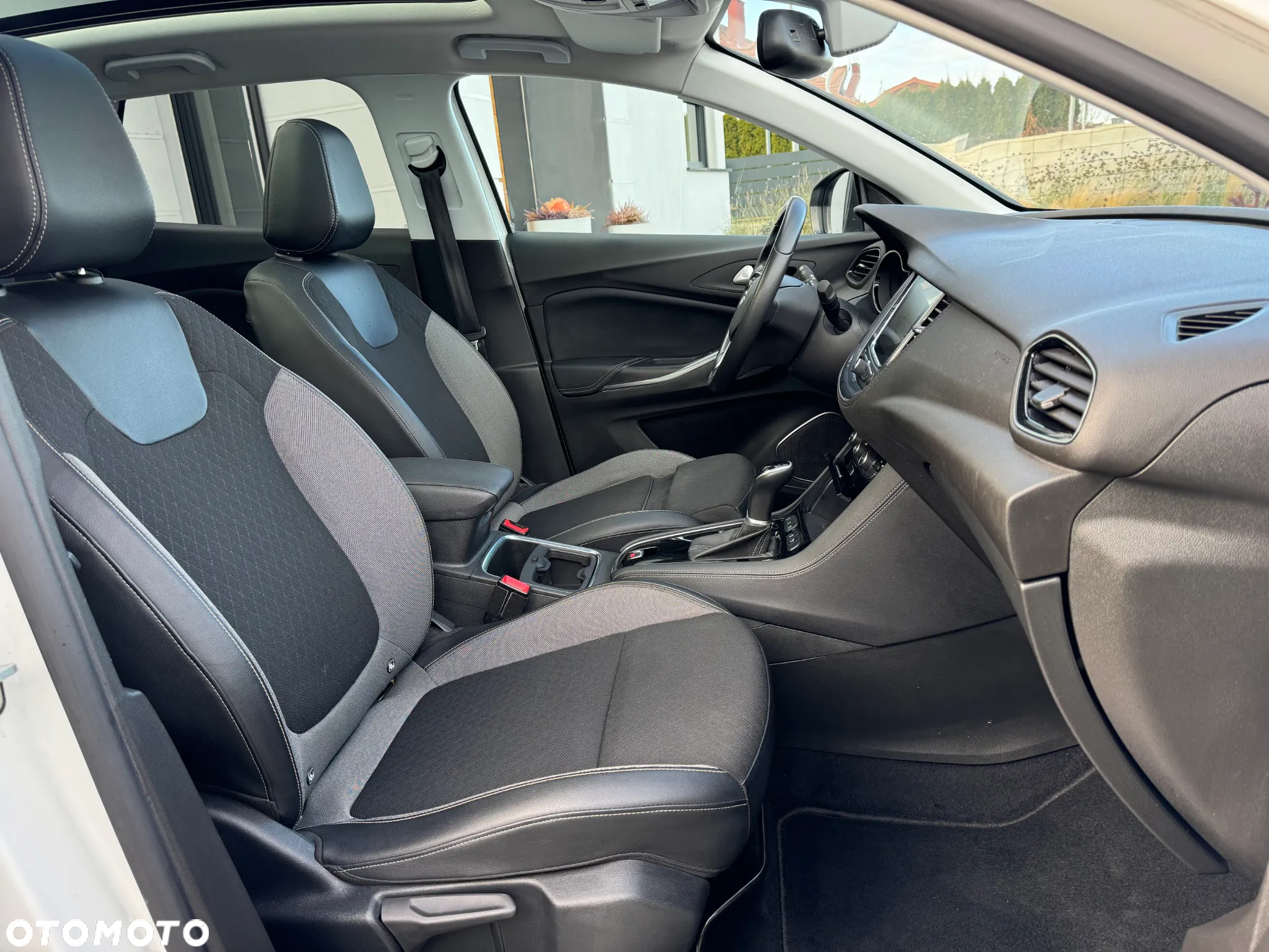 Opel Grandland X 1.6 T Elegance Business Pack S&S - 36