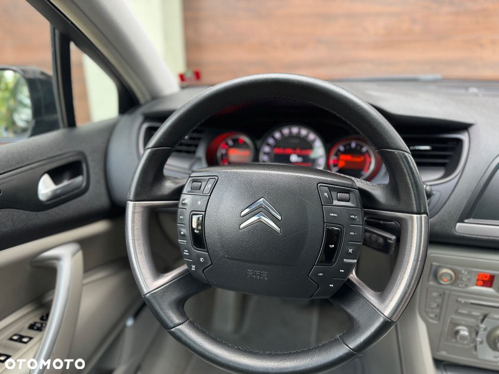 Citroën C5 3.0 HDi V6 Exclusive - 24