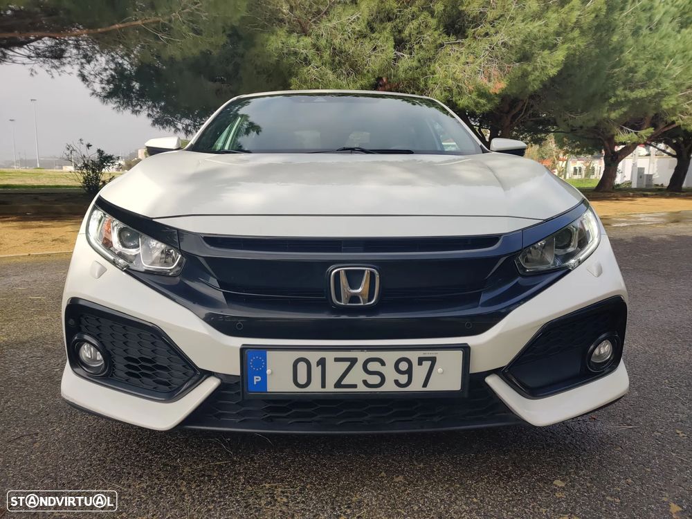 Honda Civic 1.0 i-VTEC Executive - 3