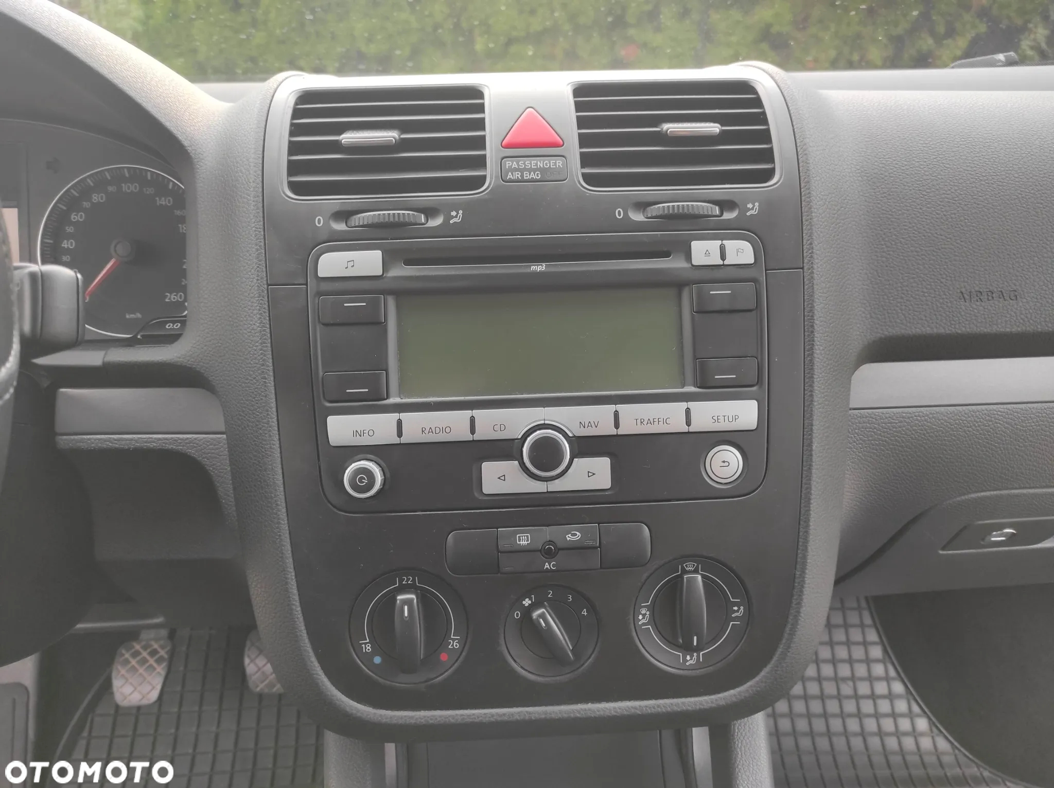 Volkswagen Golf V 1.9 TDI Trendline - 11