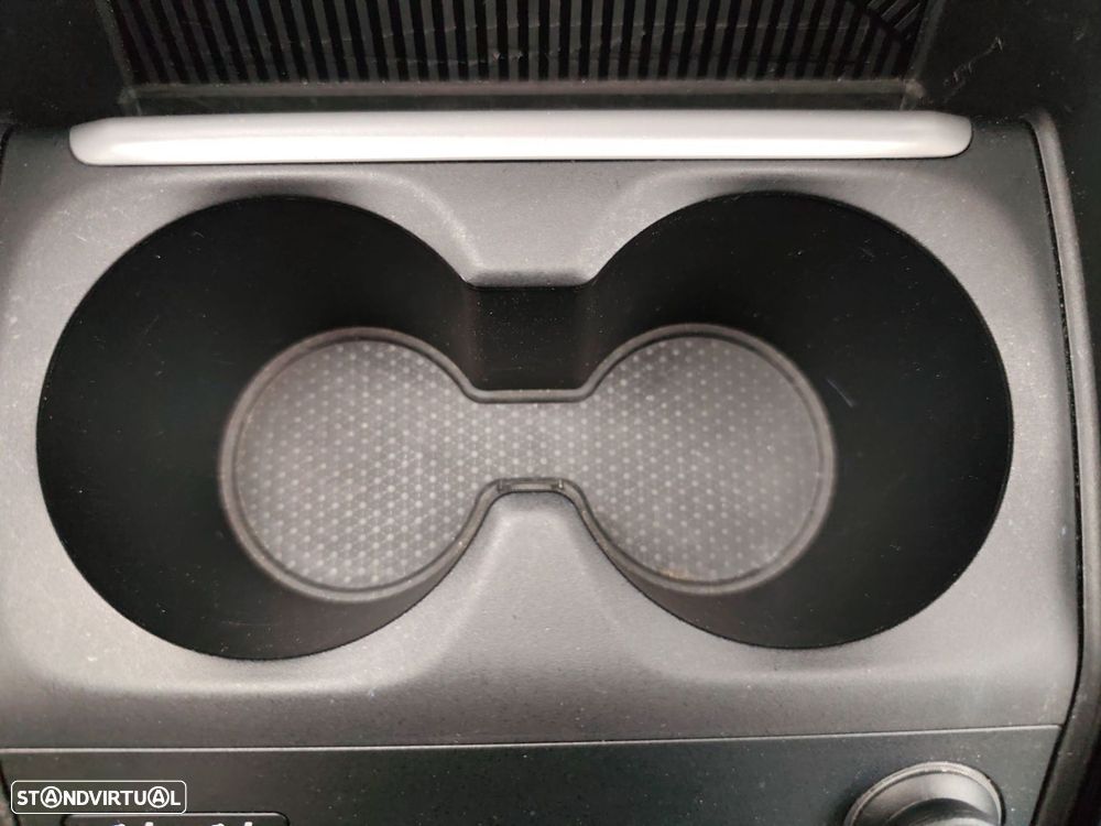 BMW 225xe Active Tourer - 30