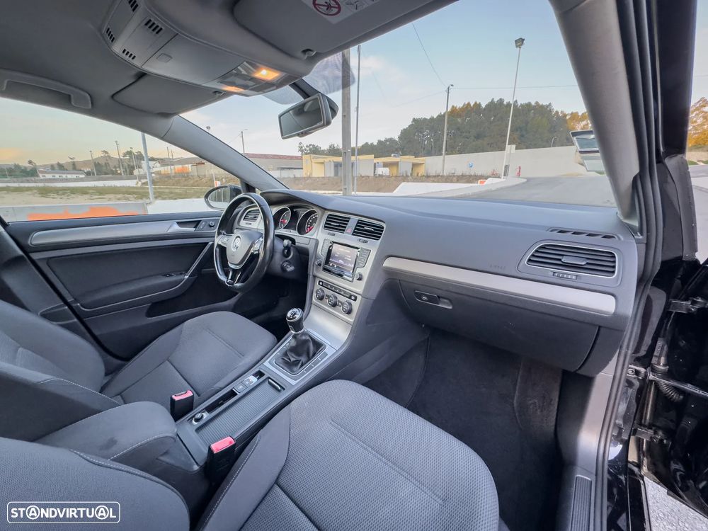 VW Golf 1.6 TDi BlueMotion Confortline - 13