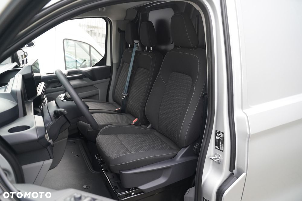 Ford Transit Custom - 11