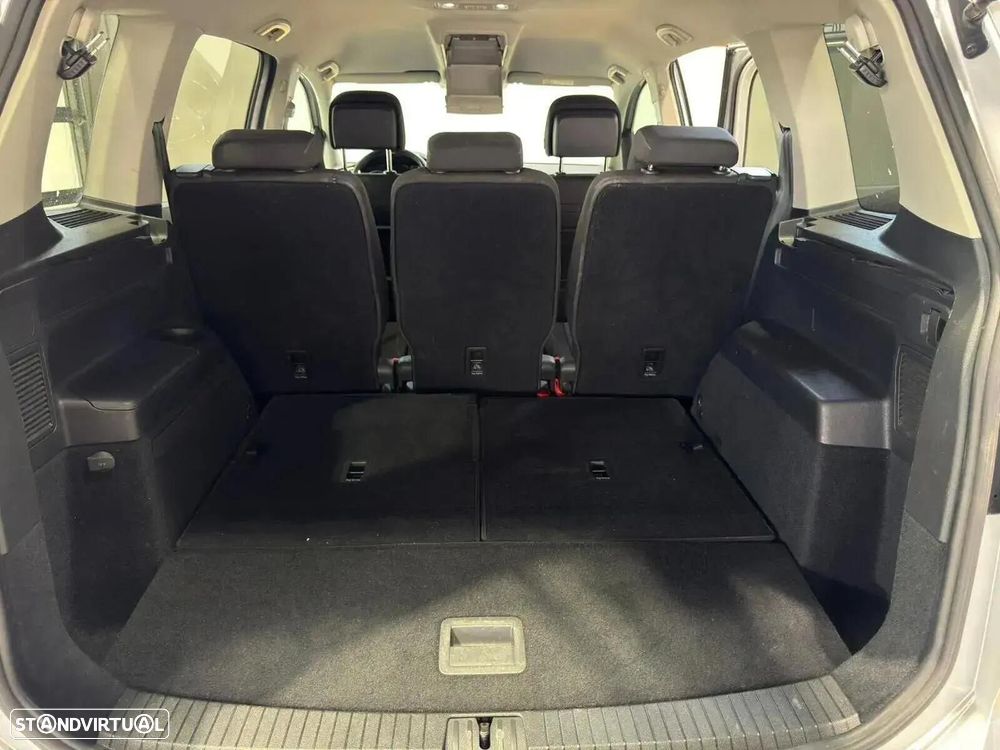 VW Touran 2.0 TDI Confortline - 21