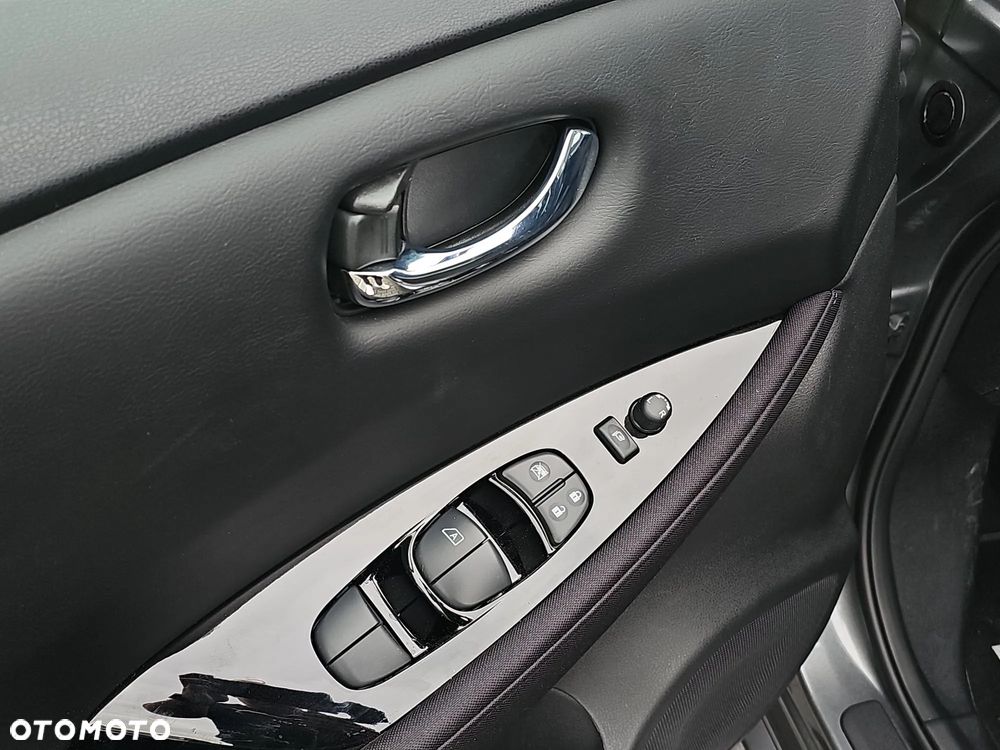 Nissan Leaf 40kWh N-Connecta - 23