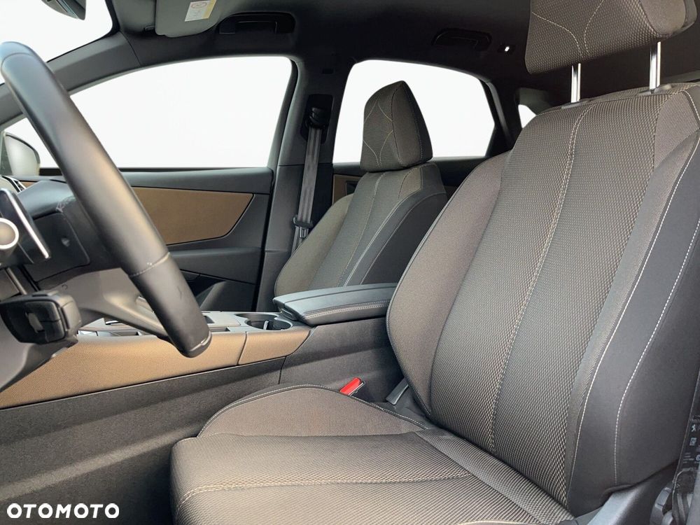 DS Automobiles DS 7 Crossback - 11