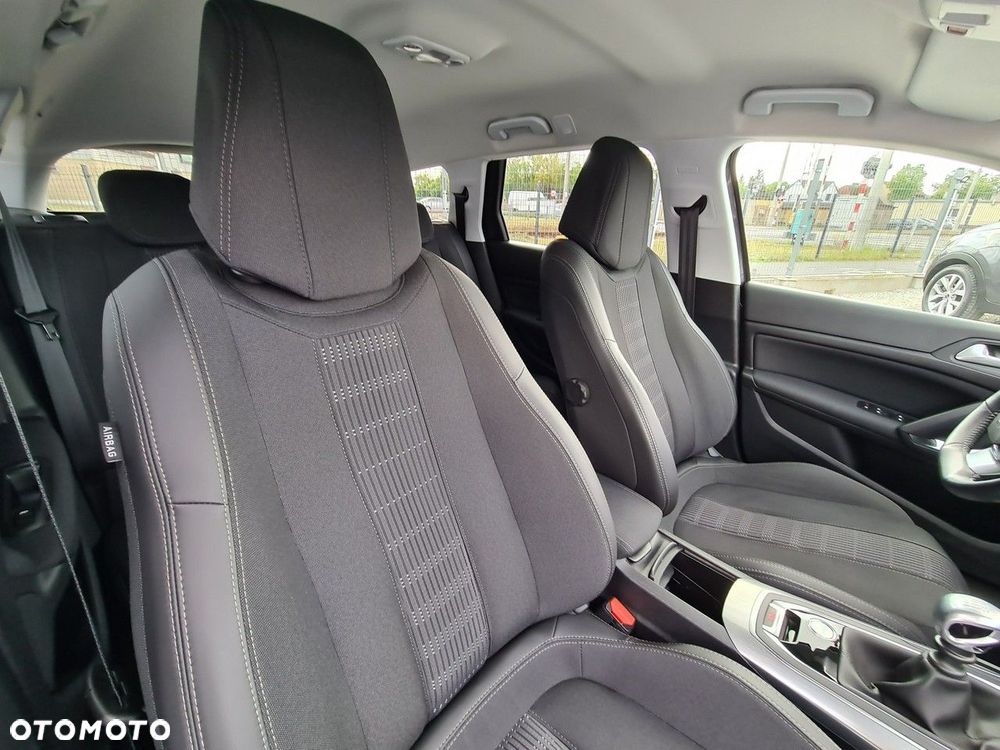 Peugeot 308 SW PureTech 130 Allure - 30