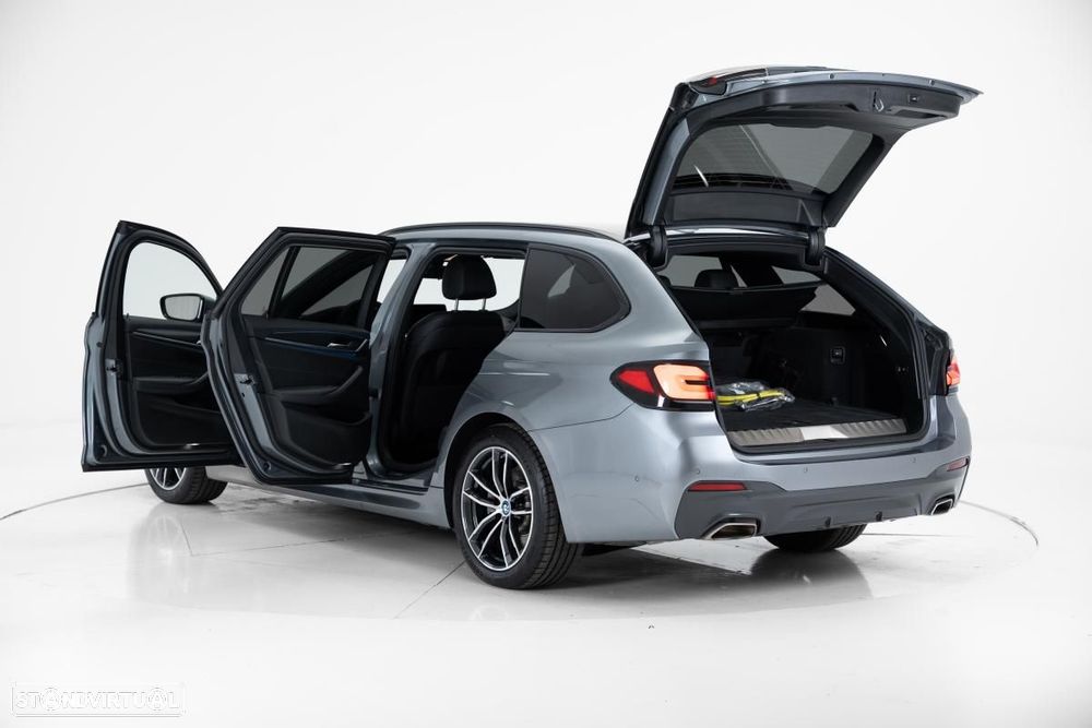 BMW 520 i Pack Desportivo M - 7