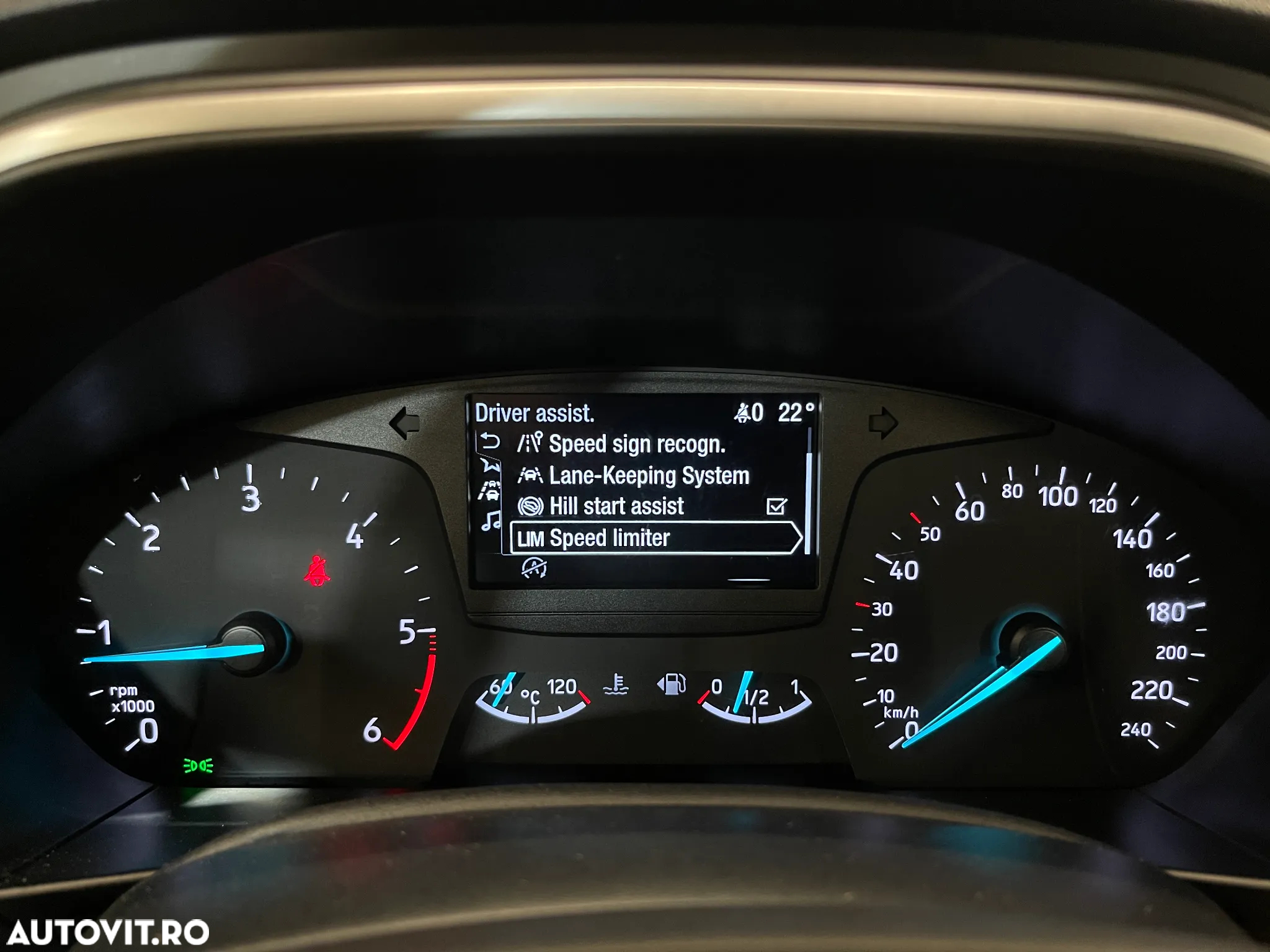Ford Focus 1.5 EcoBlue Trend Edition - 26
