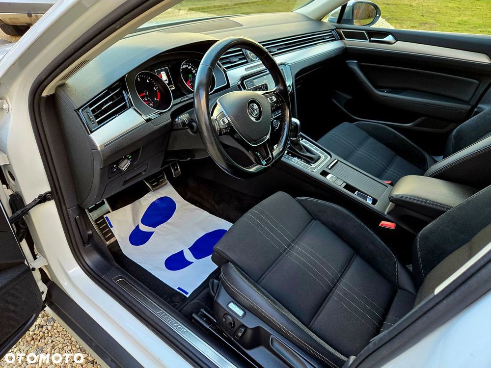 Volkswagen Passat Alltrack 2.0 TDI SCR 4Mot DSG - 22