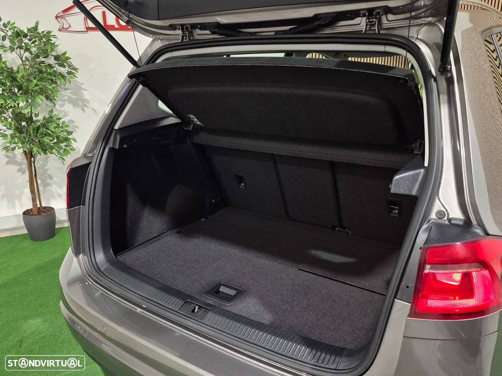 VW Golf Sportsvan 1.6 TDI Confortline BlueMotion - 28