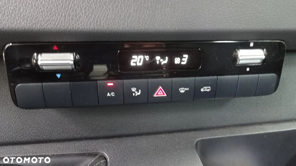 Mercedes-Benz SPRINTER - 18