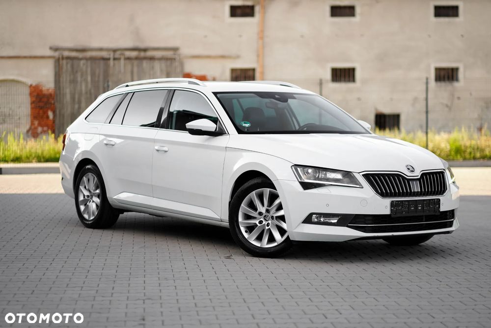 Skoda Superb 2.0 TDI Sportline DSG - 1