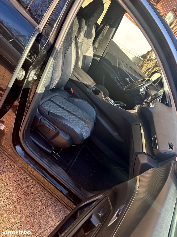 Peugeot 3008 BlueHDi 130 Stop & Start EAT8 Allure - 28
