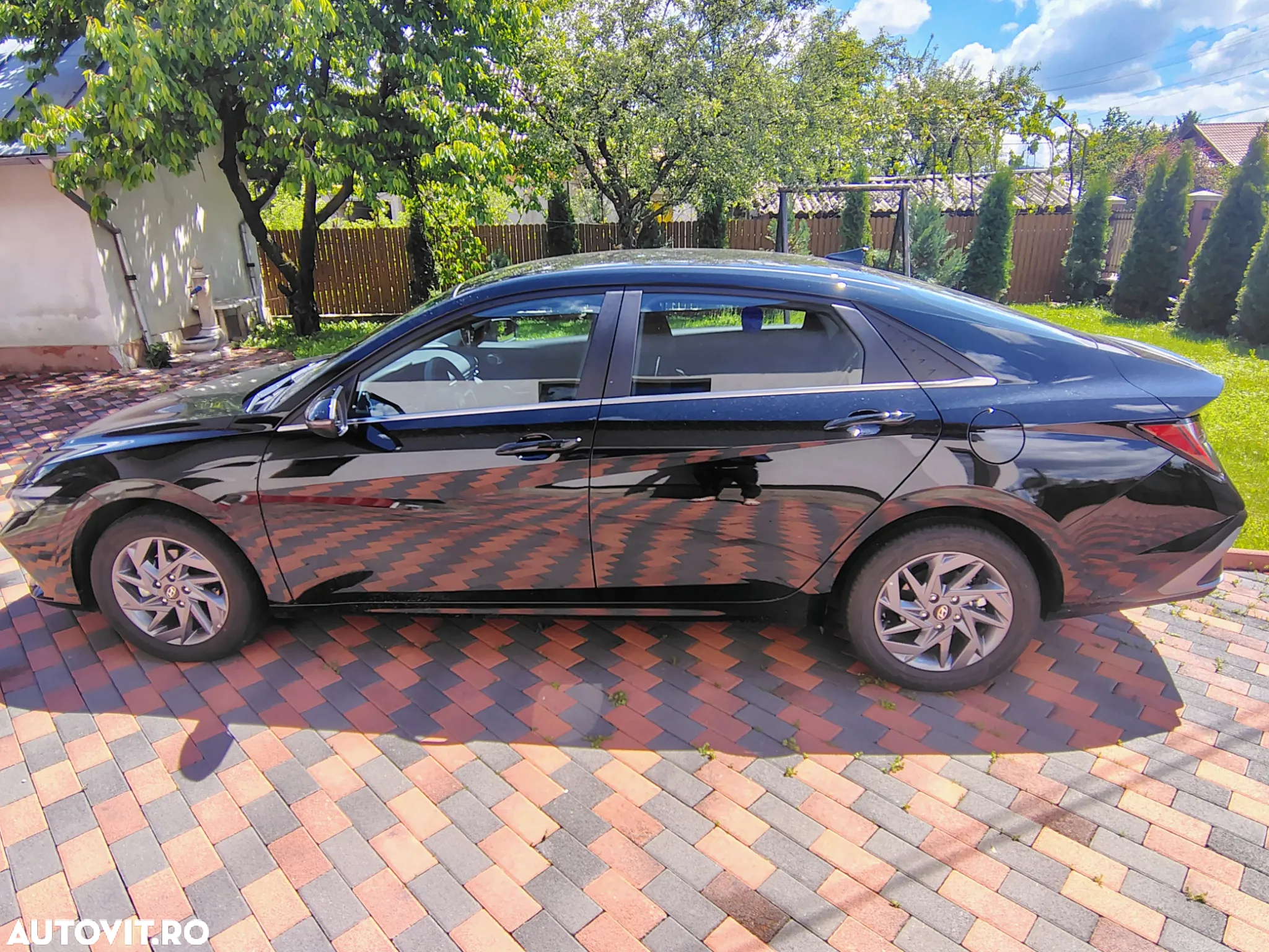 Hyundai Elantra 1.6 l 123 CP CVT Highway - 2