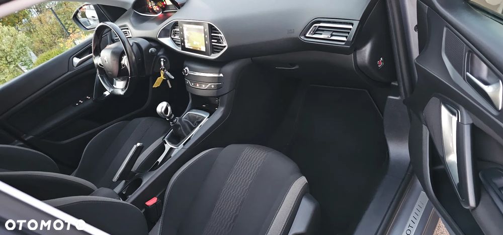 Peugeot 308 SW BlueHDi 120 Stop & Start Allure - 30