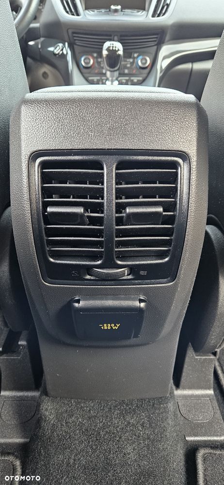 Ford Kuga 1.5 EcoBoost 2x4 Titanium - 18
