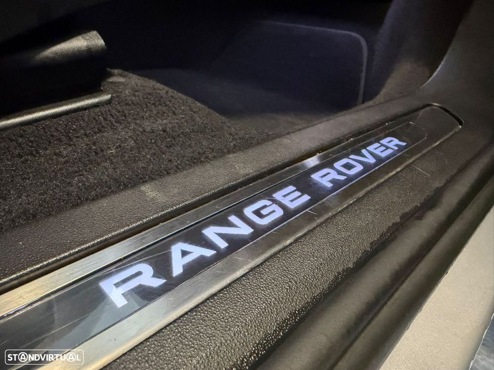 Land Rover Range Rover Evoque 1.5 P300e AWD Bronze Collection Auto - 34