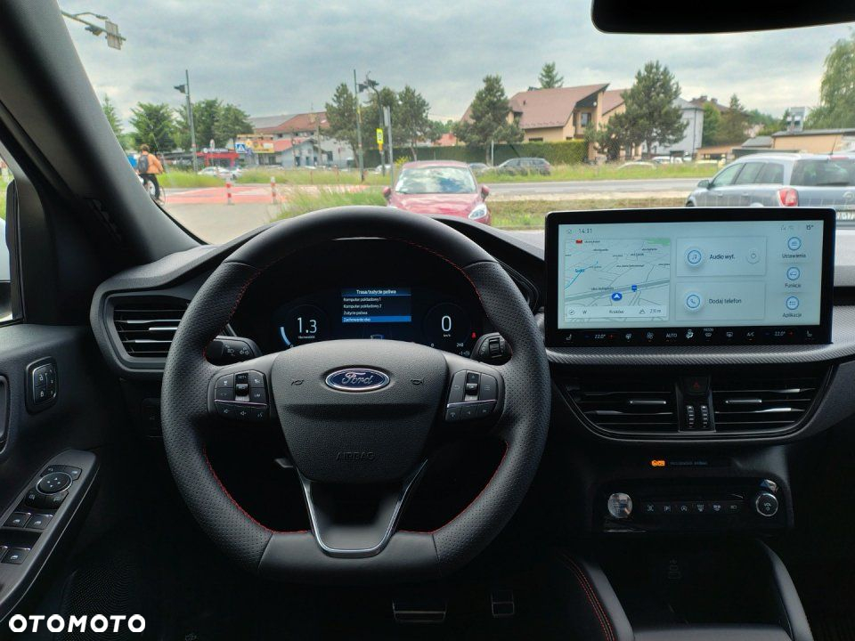 Ford Kuga - 10