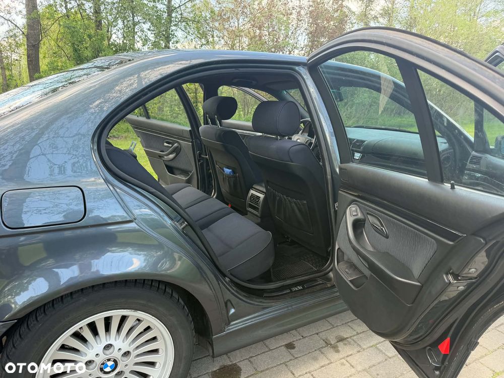 BMW Seria 5 - 18