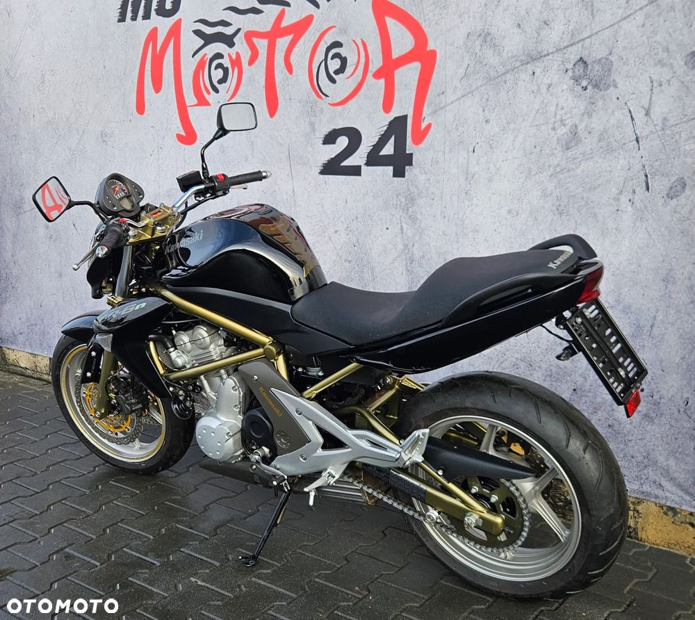 Kawasaki ER - 8