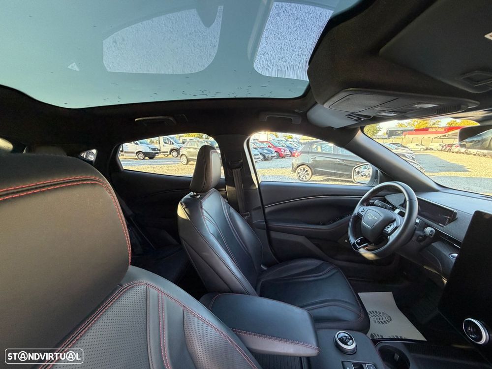 Ford Mustang Mach-E 98.7 kWh Premium AWD - 10