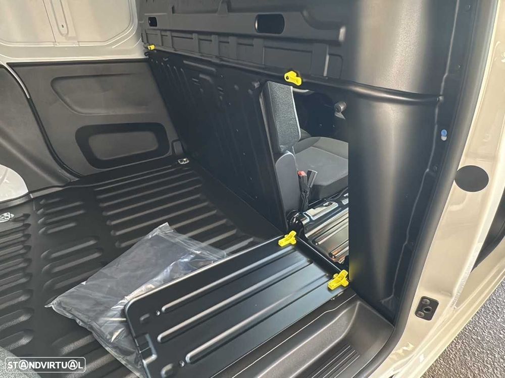 Fiat Doblo Outro - 13