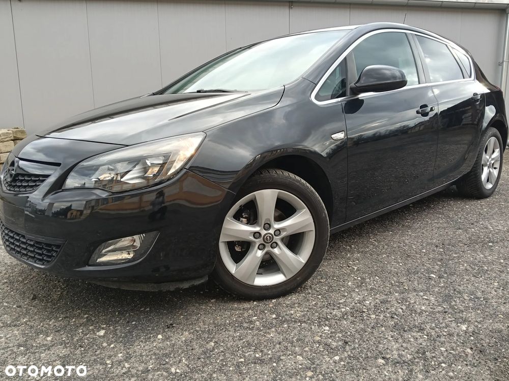 Opel Astra 1.4 Turbo Exklusiv - 3