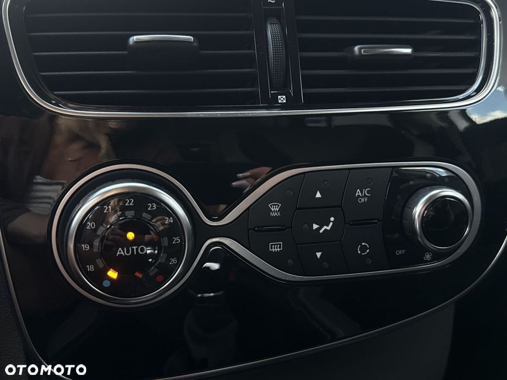 Renault Clio - 24