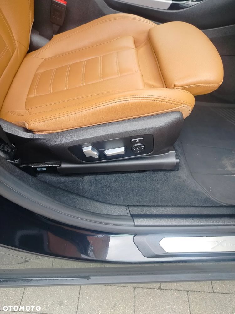 BMW X3 xDrive30i Luxury Line - 8