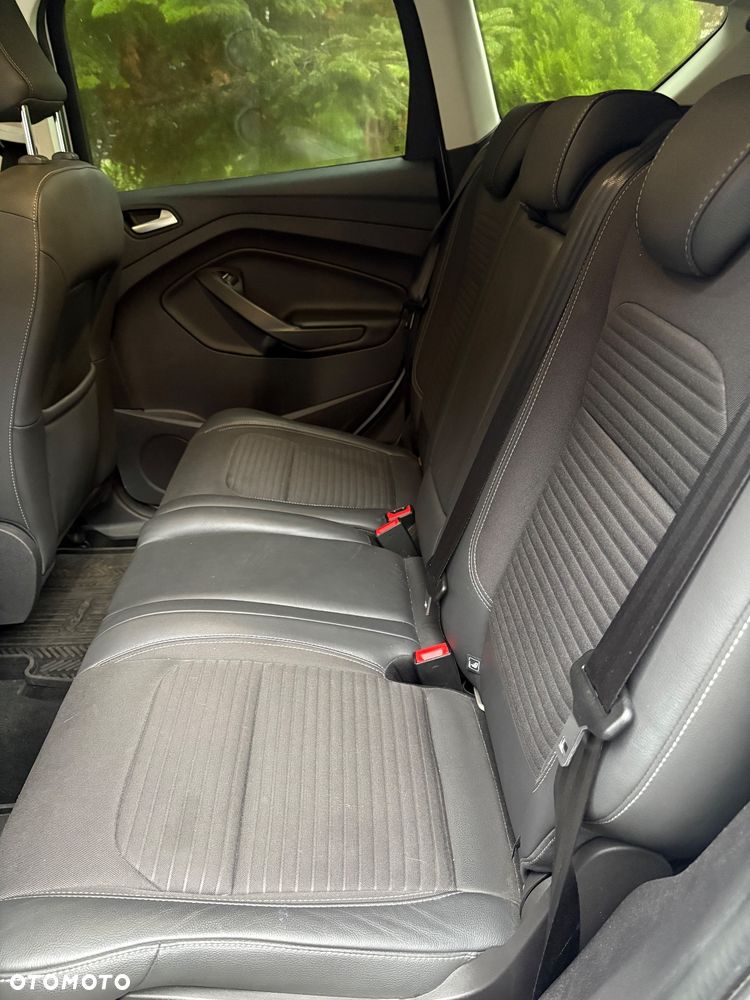 Ford Kuga - 9