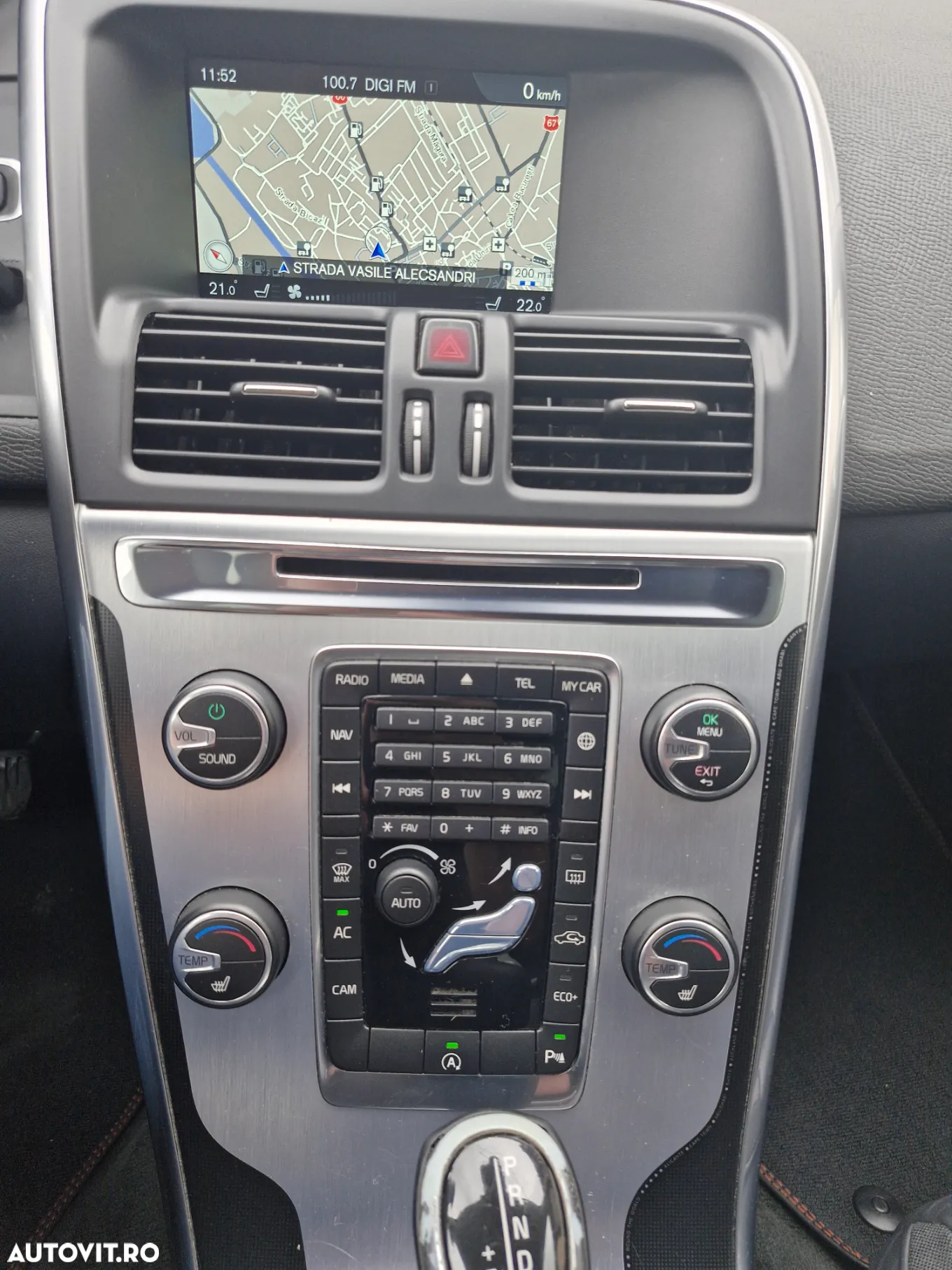 Volvo XC 60 - 8