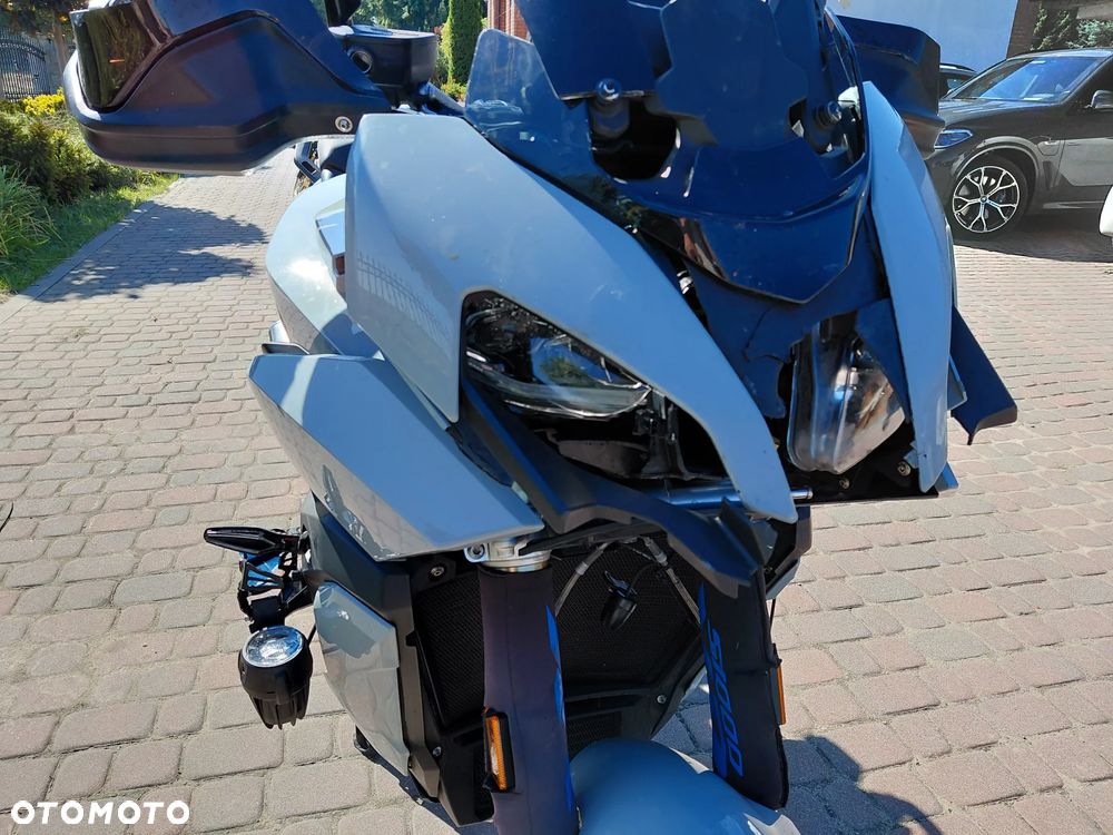 BMW XR - 10