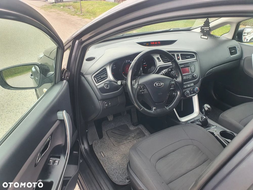 Kia Ceed 1.4 CVVT Attract - 9