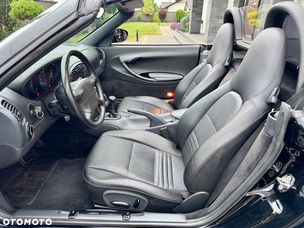 Porsche Boxster 2.5 - 18