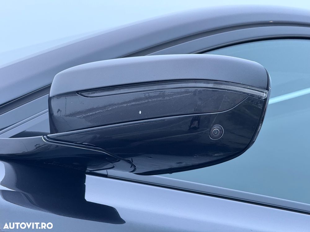 BMW Seria 7 730Ld xDrive MHEV - 16