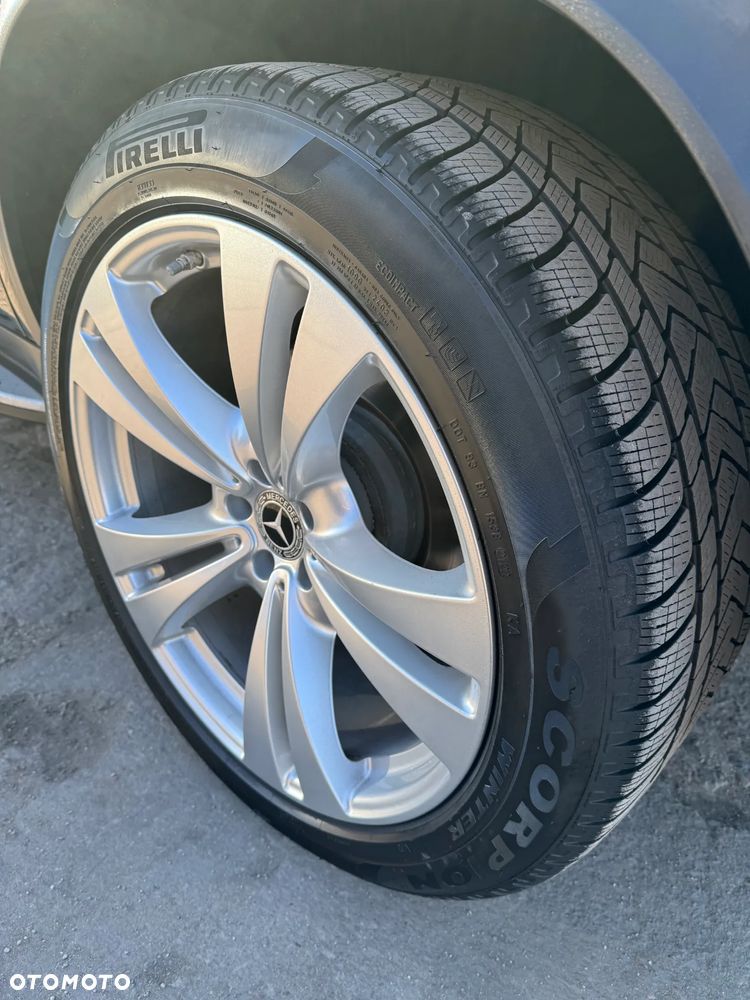 Mercedes-Benz GLE - 21