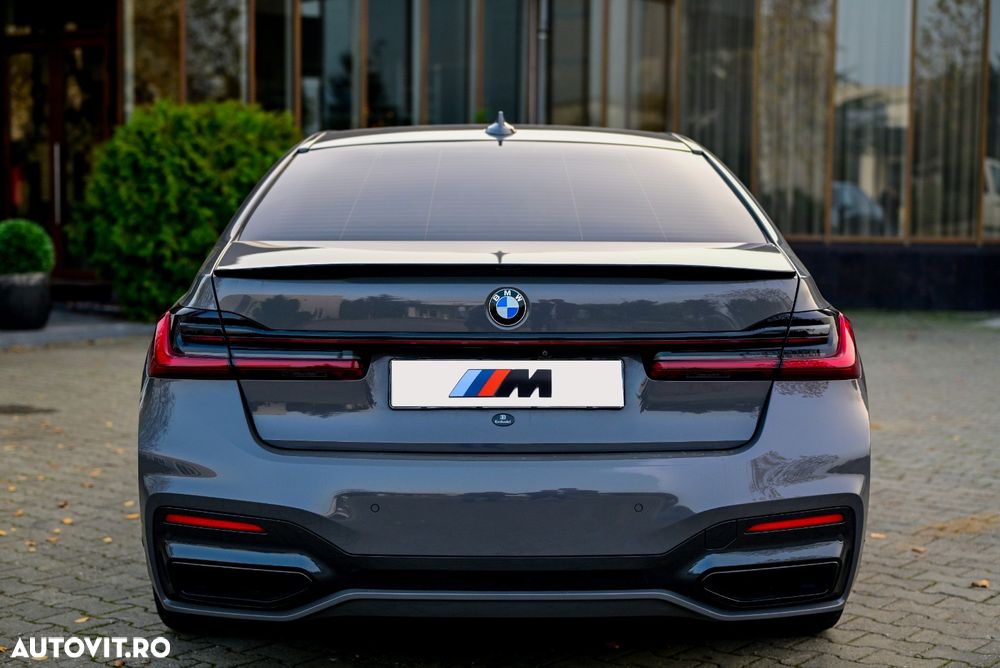 BMW Seria 7 745e - 5