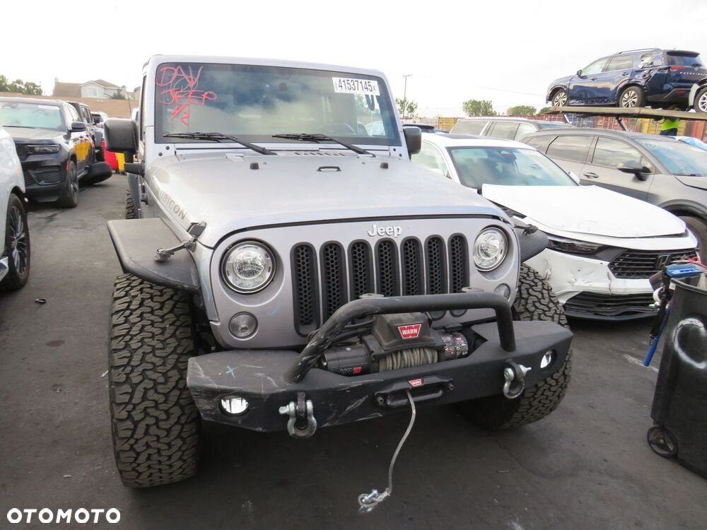 Jeep Wrangler 3.6 Unlim Rubicon X - 38