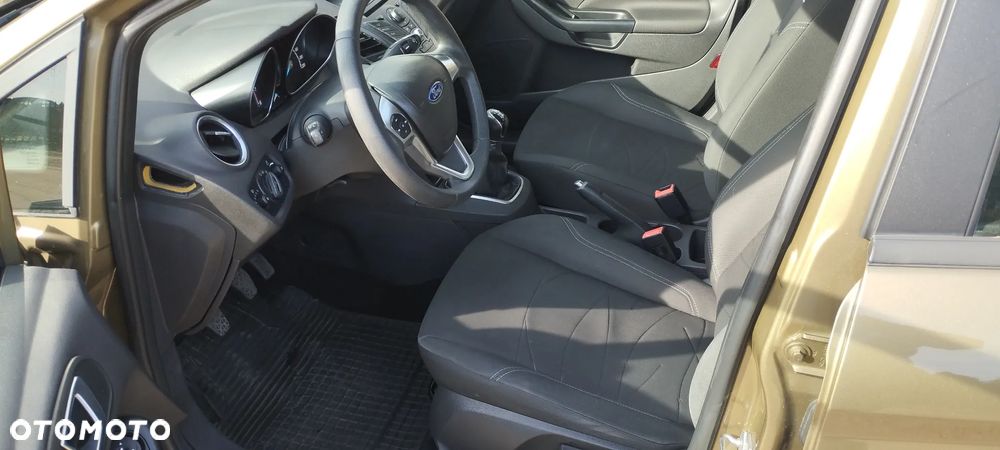Ford Fiesta 1.4 Trend - 12